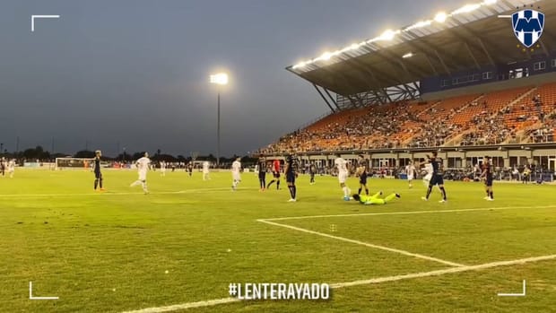 Pumas goalkeeper error leads to Monterrey's winning goal